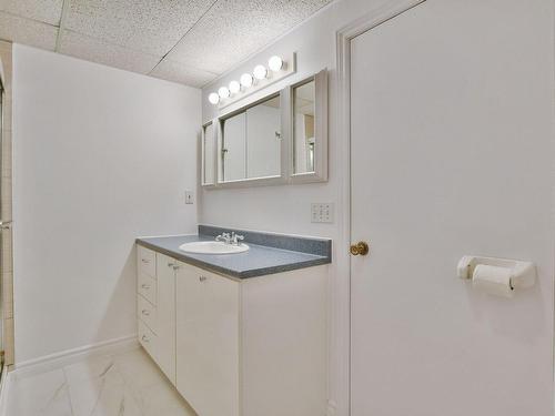 Salle de bains - 136 Rue Louise, L'Épiphanie, QC - Indoor Photo Showing Bathroom