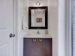 Powder room - 