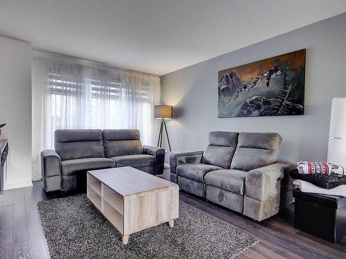 Living room - 13 Rue Joseph-Bresse, Chambly, QC 