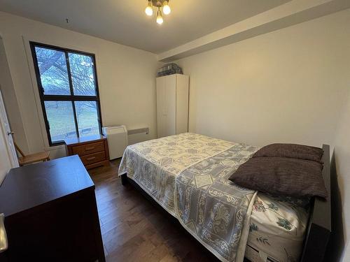 Chambre Ã Â coucher - 10665 Av. Larose, Montréal (Ahuntsic-Cartierville), QC - Indoor Photo Showing Bedroom