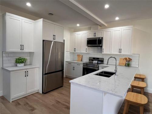 653 Hoffman Ave, Langford, BC - Indoor Photo Showing Kitchen With Double Sink With Upgraded Kitchen