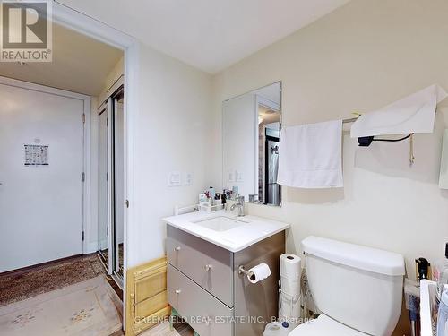 709 W - 565 Wilson Avenue, Toronto, ON - Indoor Photo Showing Bathroom