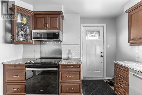 472 Wellington St E, Sault Ste. Marie, ON - Indoor Photo Showing Kitchen