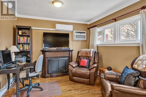 1365 Dobbin Avenue, Peterborough (Monaghan), ON - Indoor Photo Showing Bathroom