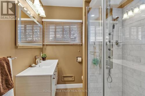 1365 Dobbin Avenue, Peterborough (Monaghan), ON - Indoor Photo Showing Bedroom