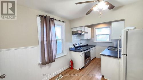 Main - 254 Wilson Road S, Oshawa, ON - Indoor Photo Showing Kitchen With Double Sink