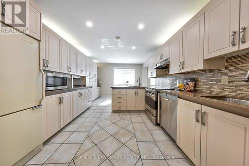 18 Brill Crescent, Toronto, ON - Indoor Photo Showing Kitchen