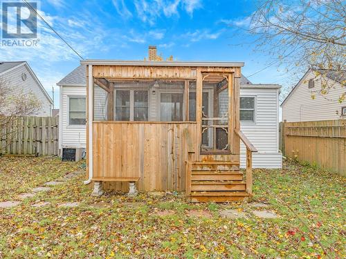 1608 Central, Windsor, ON - Outdoor