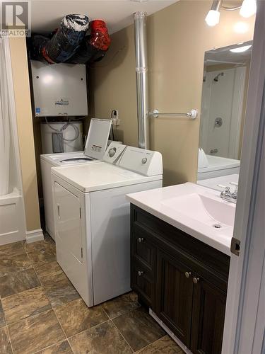 122 Smallwood Drive, Mount Pearl, NL - Indoor Photo Showing Laundry Room