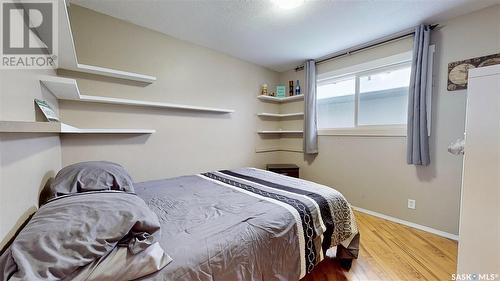 6814 1St Avenue N, Regina, SK - Indoor Photo Showing Bedroom