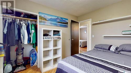 6814 1St Avenue N, Regina, SK - Indoor Photo Showing Bedroom