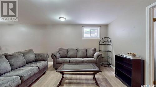 6814 1St Avenue N, Regina, SK - Indoor Photo Showing Living Room