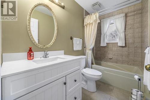 81 Carrick Drive, St. John'S, NL - Indoor Photo Showing Bathroom