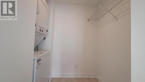 2313 - 25 Richmond Street E, Toronto, ON - Indoor Photo Showing Laundry Room