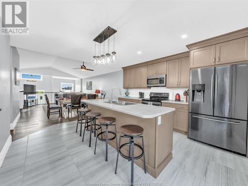 308 Patten Crescent, Amherstburg, ON - Indoor Photo Showing Kitchen