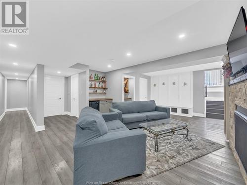 308 Patten Crescent, Amherstburg, ON - Indoor Photo Showing Living Room With Fireplace