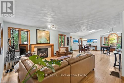 5 15Th Avenue, South Bruce Peninsula, ON - Indoor Photo Showing Living Room With Fireplace