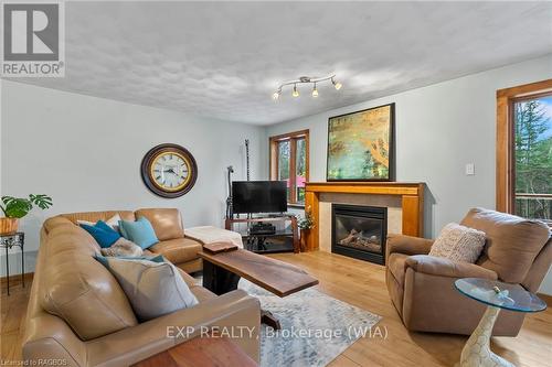 5 15Th Avenue, South Bruce Peninsula, ON - Indoor Photo Showing Living Room With Fireplace