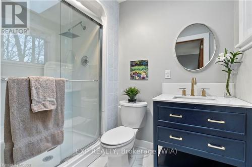 5 15Th Avenue, South Bruce Peninsula, ON - Indoor Photo Showing Bathroom