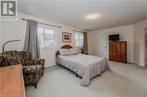 27 Attwood Drive, Cambridge, ON - Indoor Photo Showing Bedroom