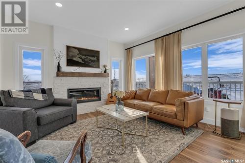 68 Meadowlark Crescent, Blucher Rm No. 343, SK - Indoor Photo Showing Living Room With Fireplace