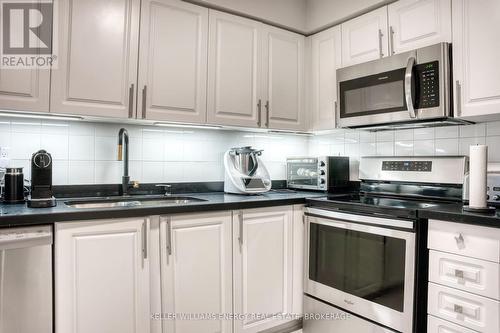 103 - 1000 The Esplanade Street N, Pickering (Town Centre), ON - Indoor Photo Showing Kitchen