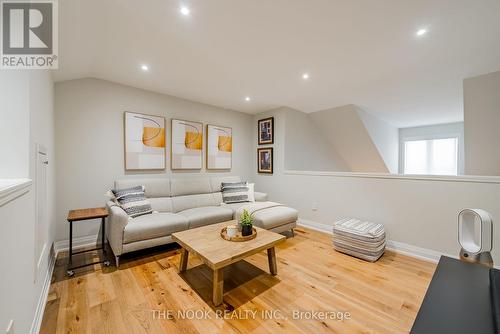 3 - 16 Petra Way, Whitby (Pringle Creek), ON - Indoor Photo Showing Living Room