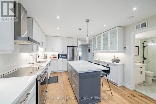 3 - 16 Petra Way, Whitby (Pringle Creek), ON - Indoor Photo Showing Kitchen With Upgraded Kitchen