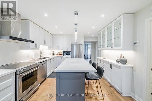 3 - 16 Petra Way, Whitby (Pringle Creek), ON - Indoor Photo Showing Kitchen With Upgraded Kitchen