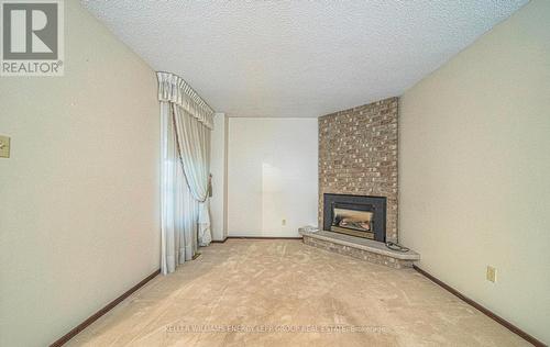 6 Maitland Drive, Markham (Milliken Mills West), ON - Indoor With Fireplace