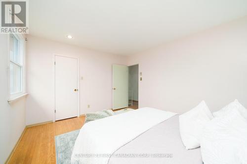 1085 Prince Philip Court, London, ON - Indoor Photo Showing Bedroom