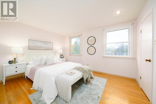 1085 Prince Philip Court, London, ON - Indoor Photo Showing Bedroom