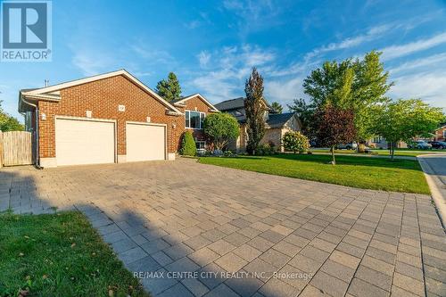 98 Laura Lane, Strathroy-Caradoc (Ne), ON - Outdoor