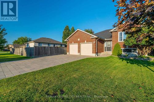 98 Laura Lane, Strathroy-Caradoc (Ne), ON - Outdoor