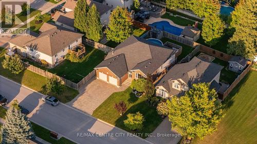 98 Laura Lane, Strathroy-Caradoc (Ne), ON - Outdoor With View