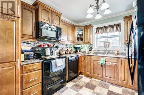 6-8 Coles Road, Victoria, NL - Indoor Photo Showing Kitchen