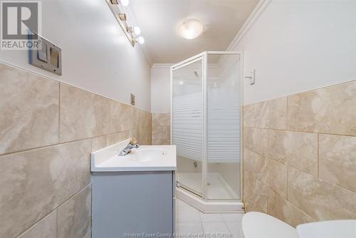 9408 Ryerson Road, Windsor, ON - Indoor Photo Showing Bathroom