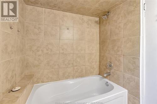 1279 Tourangeau, Windsor, ON - Indoor Photo Showing Bathroom