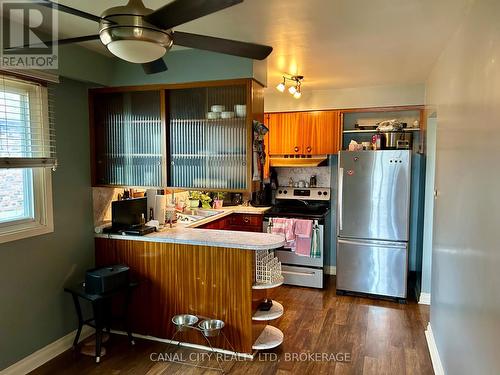 40 Battle Street, Thorold (557 - Thorold Downtown), ON - Indoor Photo Showing Kitchen