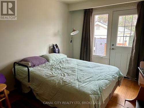 40 Battle Street, Thorold (557 - Thorold Downtown), ON - Indoor Photo Showing Bedroom