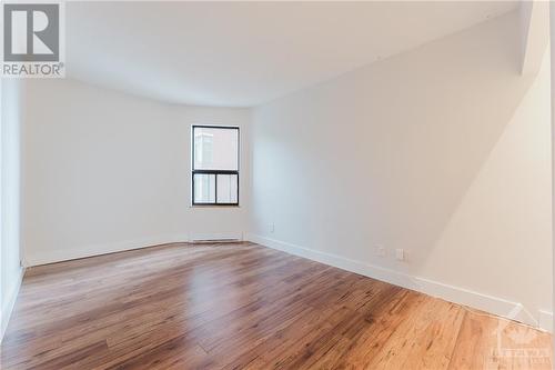 556 Laurier Avenue W Unit#906, Ottawa, ON - Indoor Photo Showing Other Room