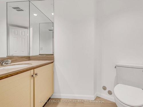 303-85 Skymark Dr, Toronto, ON - Indoor Photo Showing Bathroom