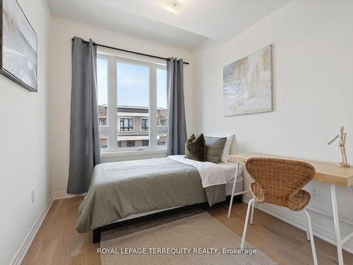 112 Sailors Landing, Clarington, ON - Indoor Photo Showing Bedroom