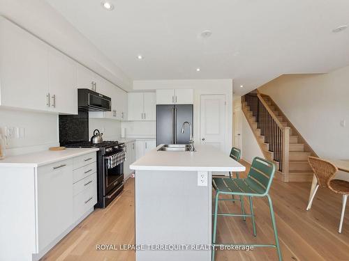 112 Sailors Landing, Clarington, ON - Indoor Photo Showing Kitchen