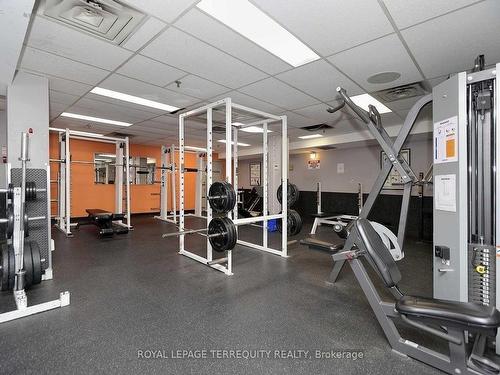 909-714 The West Mall, Toronto, ON - Indoor Photo Showing Gym Room