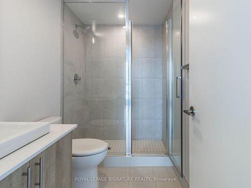 703-1195 The Queensway Ave, Toronto, ON - Indoor Photo Showing Bathroom