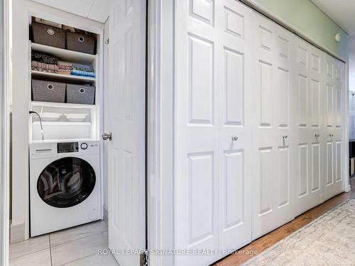 1007-3390 Weston Rd W, Toronto, ON - Indoor Photo Showing Laundry Room