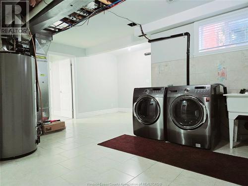 21 Laurentia Drive, Tilbury, ON - Indoor Photo Showing Laundry Room