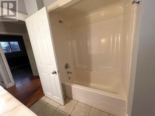 18 Bachman Place, Gander, NL - Indoor Photo Showing Bathroom