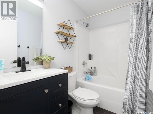 1655 Rousseau Crescent, Regina, SK - Indoor Photo Showing Bathroom